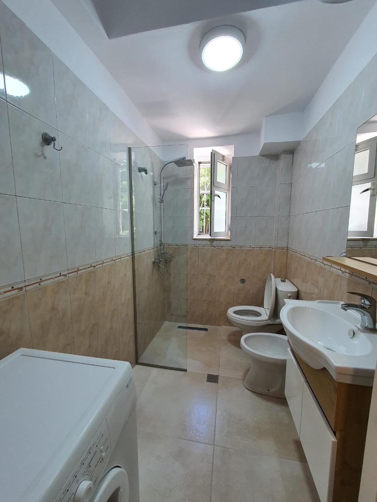 Center Of Tirana Enes'S Apartments Eksteriør bilde